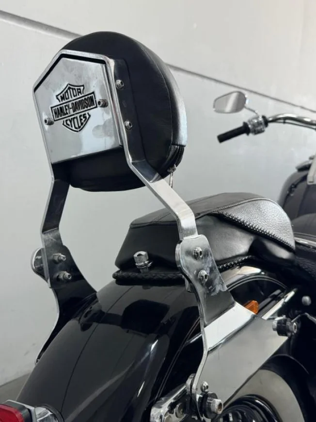 HARLEY DAVIDSON Softail DeLuxe 1600