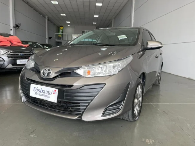TOYOTA Yaris Sedan 1.5 16V 4P FLEX XL PLUS TECH MULTIDRIVE AUTOMTICO CVT