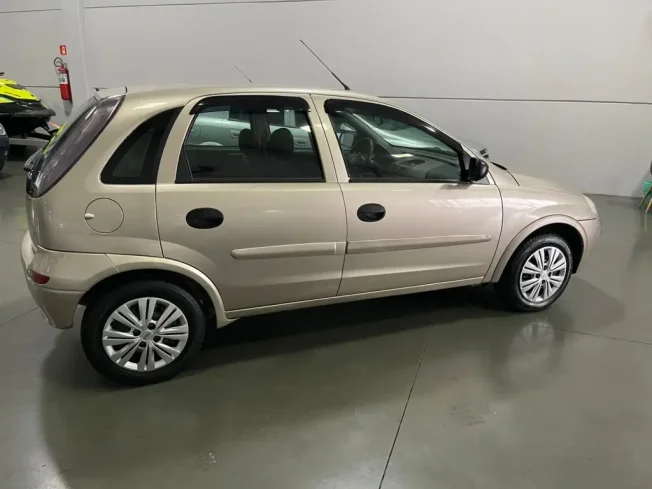 CHEVROLET Corsa Hatch 1.0 4P MAXX