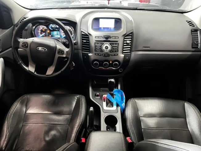 FORD Ranger 3.2 20V CABINE DUPLA 4X4 LIMITED TURBO DIESEL AUTOM�TICO