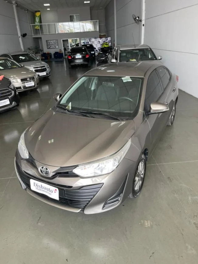 TOYOTA Yaris Sedan 1.5 16V 4P FLEX XL PLUS TECH MULTIDRIVE AUTOMTICO CVT
