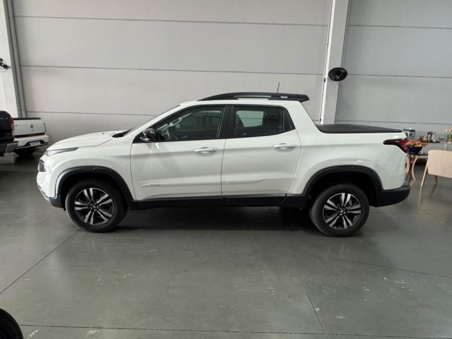 FIAT Toro 1.3 16V 4P FLEX 270 TURBO FREEDOM AUTOM�TICO