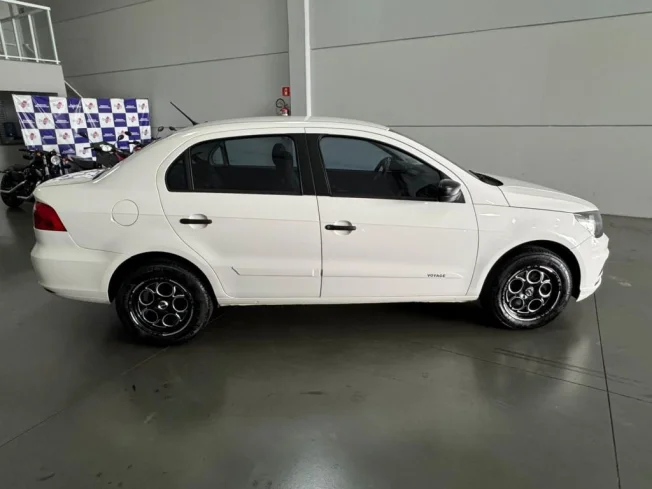 VOLKSWAGEN Voyage 1.6 4P FLEX MSI AUTOM�TICO