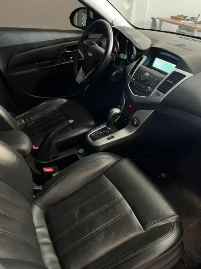 CHEVROLET Cruze Hatch 1.8 16V 4P LT SPORT FLEX AUTOM�TICO