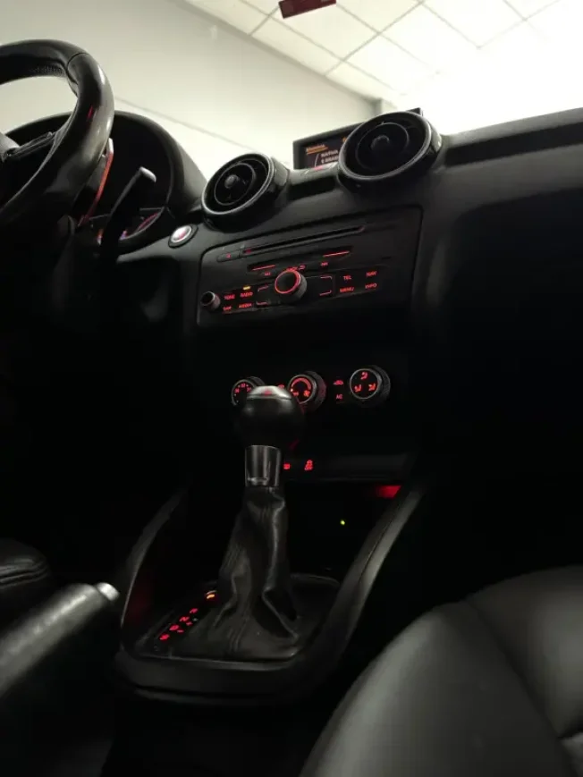 AUDI A1 1.4 16V 4P TFSI SPORTBACK ATRACTION S-TRONIC AUTOM�TICO
