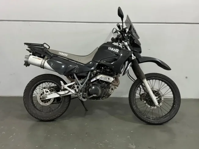 YAMAHA XT 600 E