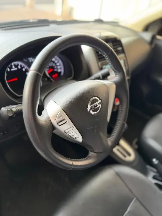 NISSAN Versa Sedan 1.6 16V 4P SL FLEX XTRONIC AUTOM�TICO CVT