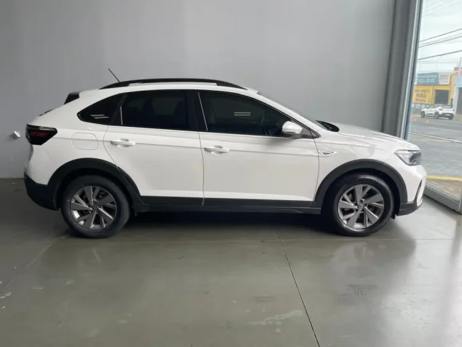 VOLKSWAGEN Nivus 1.0 4P FLEX 200 TSI COMFORTLINE TURBO AUTOMTICO
