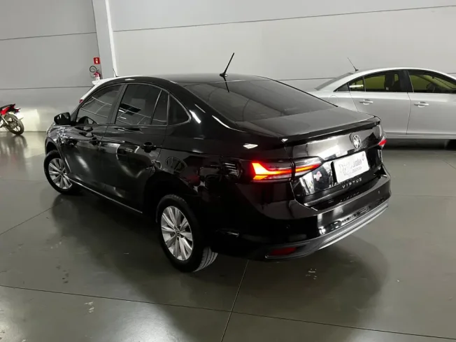 VOLKSWAGEN Virtus 1.0 4P 170 TSI AUTOM�TICO