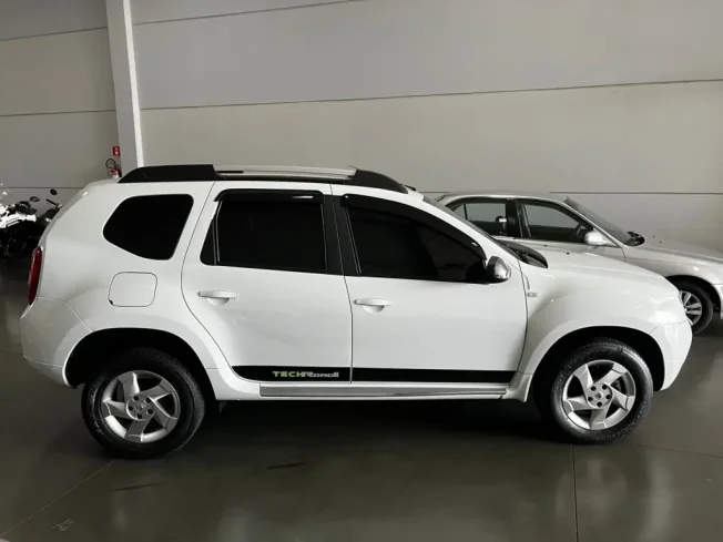 RENAULT Duster 2.0 16V 4P FLEX TECH ROAD AUTOM�TICO