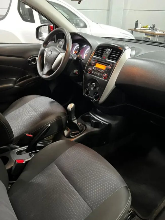 NISSAN Versa Sedan 1.6 16V 4P FLEX SV