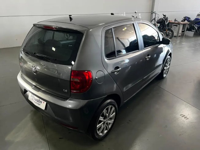 VOLKSWAGEN Fox 1.6 4P FLEX