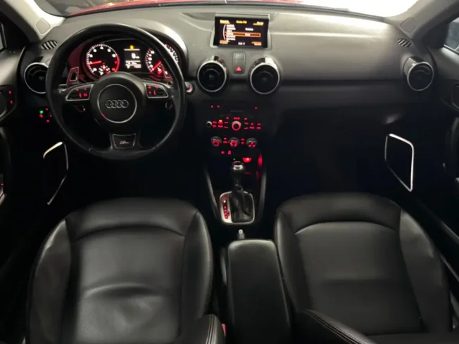 AUDI A1 1.4 16V 4P TFSI SPORTBACK ATRACTION S-TRONIC AUTOM�TICO