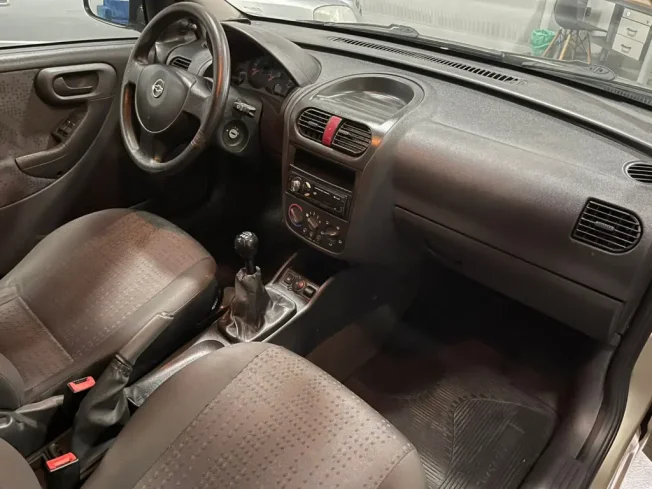 CHEVROLET Corsa Hatch 1.0 4P MAXX