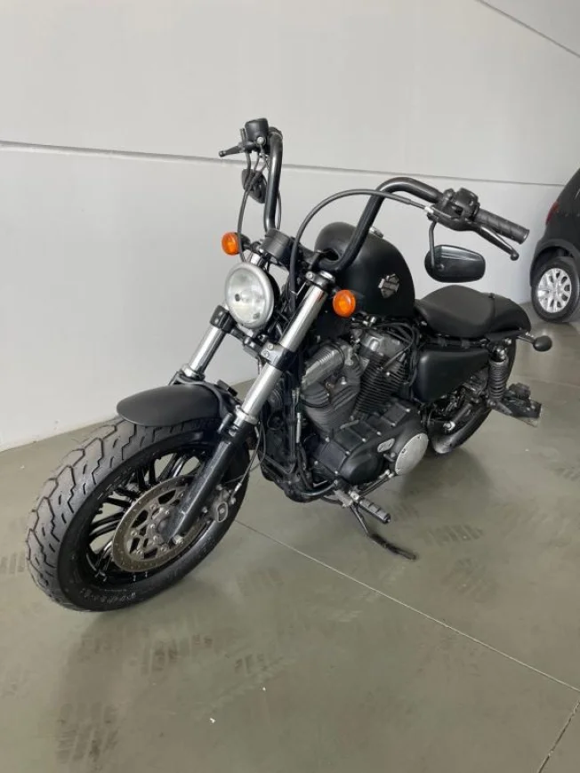 HARLEY DAVIDSON Sportster XL 1200 FORTY EIGHT