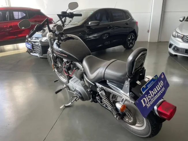 HARLEY DAVIDSON Sportster XL 883 CUSTOM