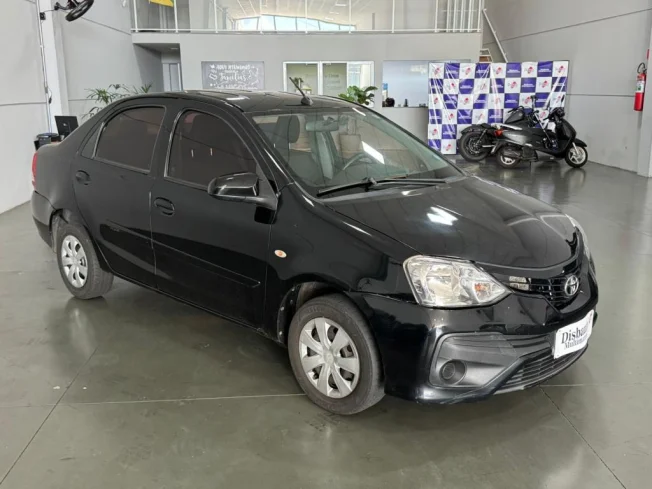 TOYOTA Etios Sedan 1.5 16V 4P FLEX X PLUS