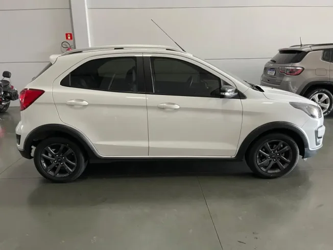 FORD Ka Hatch 1.5 12V 4P TI-VCT FLEX FREESTYLE AUTOMTICO