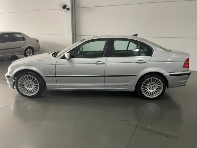 BMW 323I 2.5 24V 4P SPORT AUTOMTICO