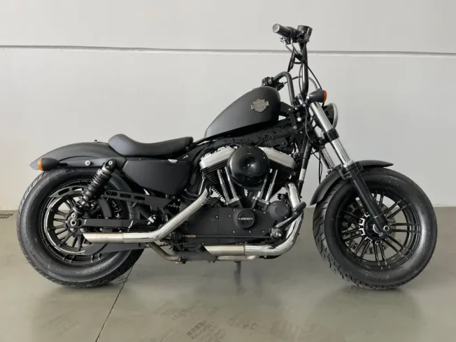 HARLEY DAVIDSON Sportster XL 1200 FORTY EIGHT