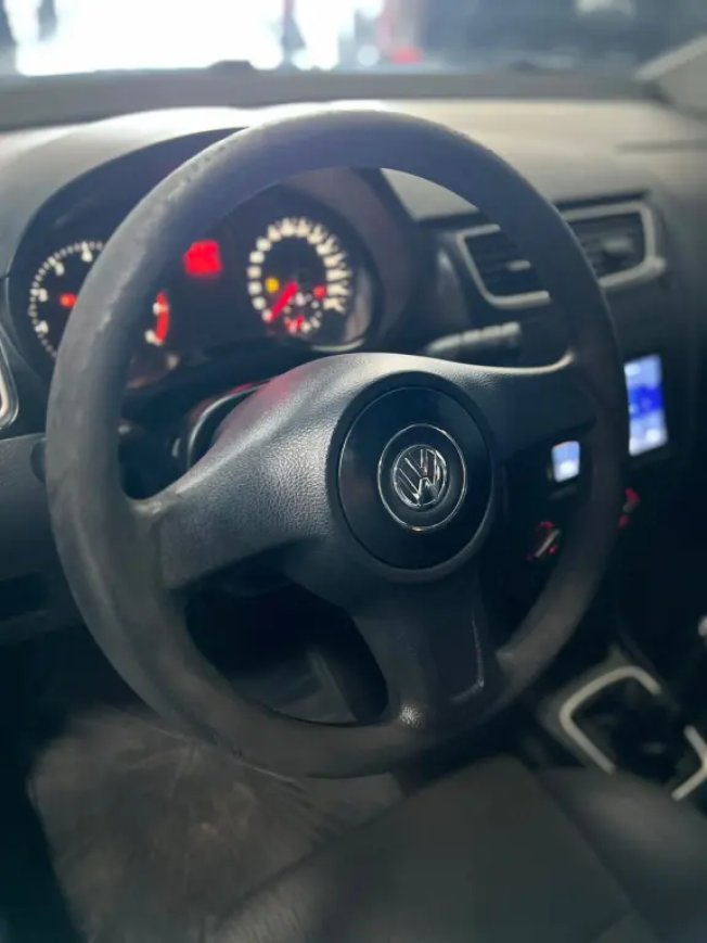 VOLKSWAGEN Fox 1.6 4P FLEX