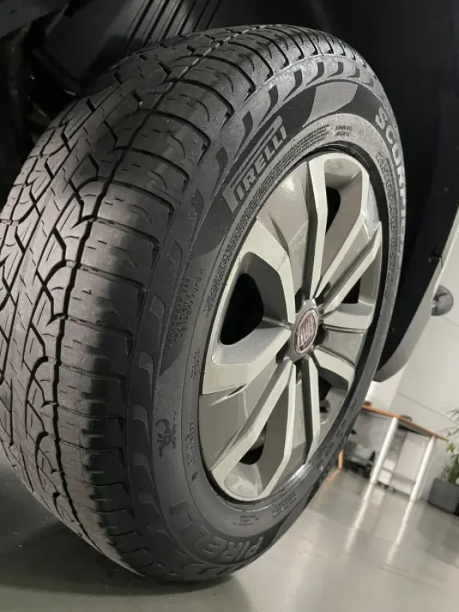 FIAT Toro 1.8 16V 4P FLEX FREEDOM AUTOMTICO