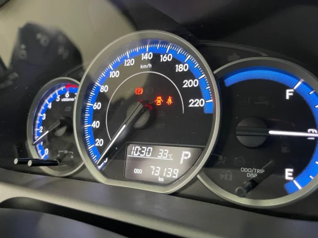 TOYOTA Yaris Sedan 1.5 16V 4P FLEX XL PLUS TECH MULTIDRIVE AUTOMTICO CVT