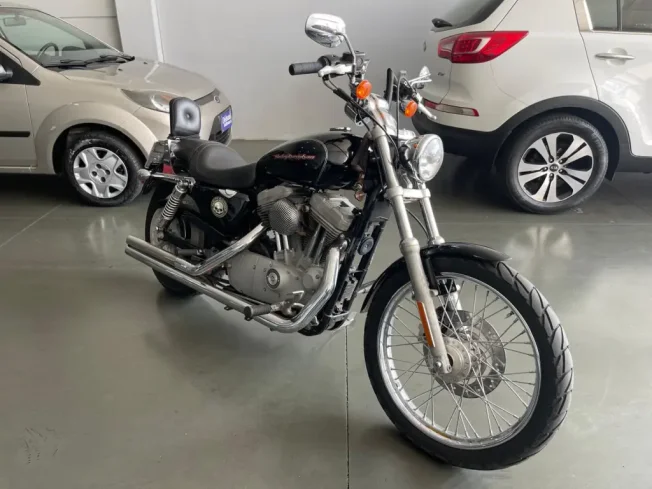 HARLEY DAVIDSON Sportster XL 883 CUSTOM