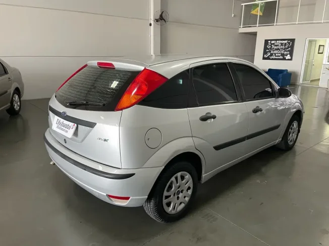 FORD Focus Hatch 1.6 16V 4P SE FLEX