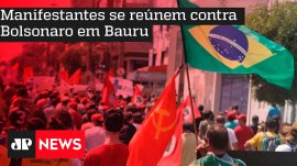 Manifestantes se re�nem contra Bolsonaro em Bauru