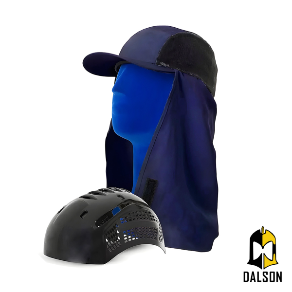 Bon� ciclista com casquete legion�rio