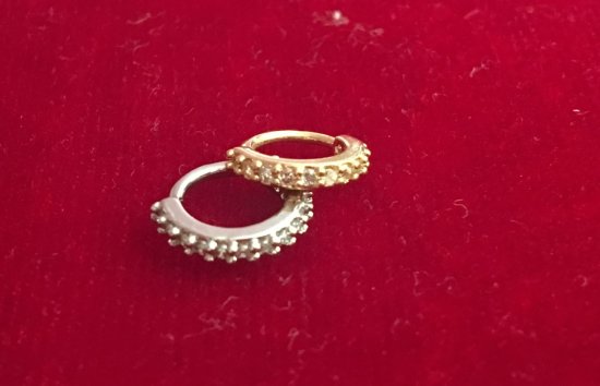 ARGOLA COM PEDRA ZIRCONIA 