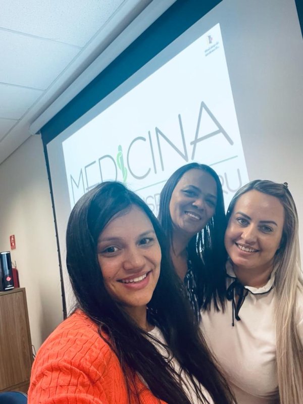 Palestra de Capacita��o em vacina��o na FOB-USP