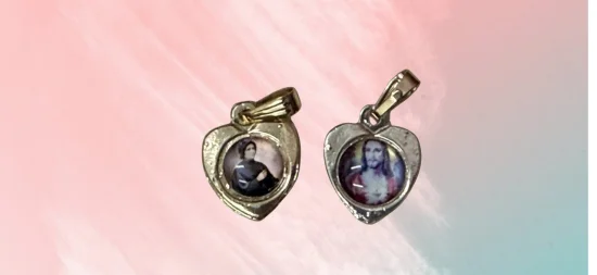 MED CORACAO DOURADA DUPLA FACE PERSONALI