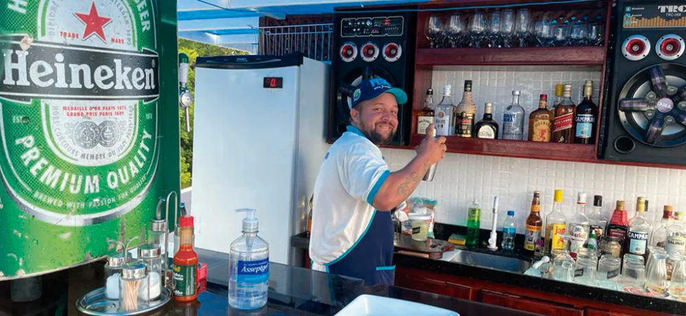 Iate Amaznia - bar do solrio
