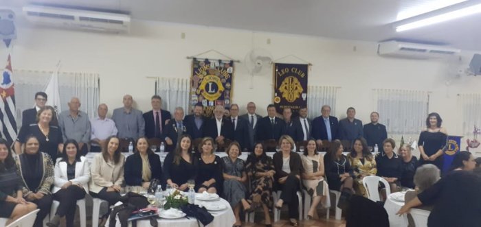 Festiva de Transmiss�o de Cargos e Posse de nova diretoria do LIONS Clube de Pederneiras