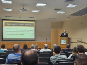 Iteano palestrou sobre tica em evento do HCFMB