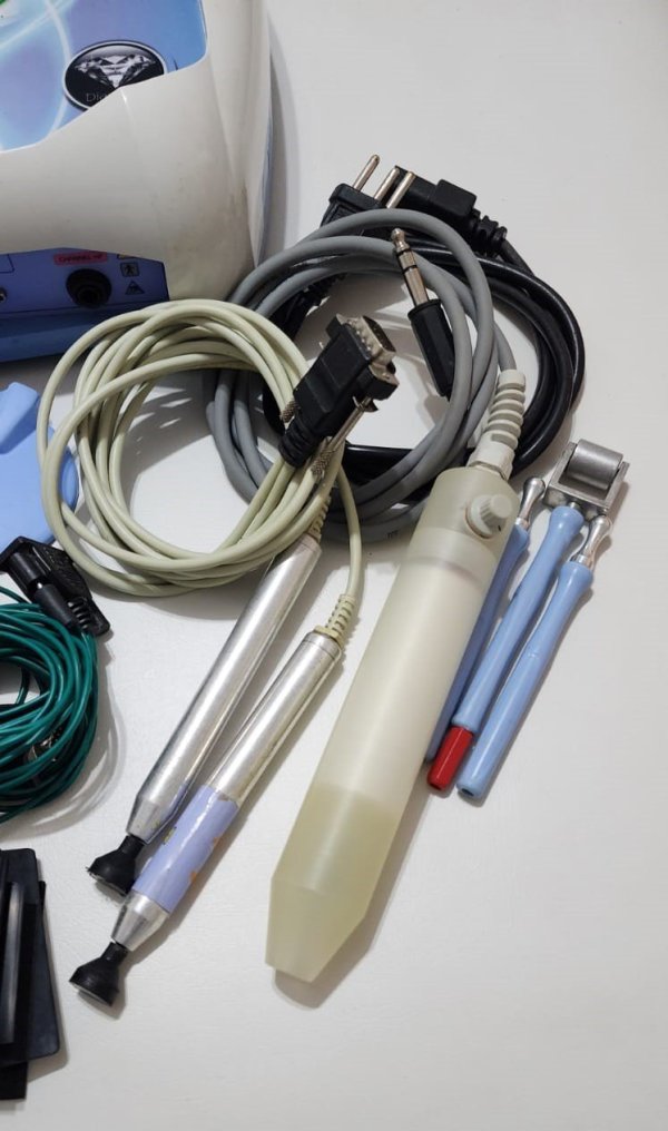 Neurodyn Esthetic Diamond Corrente + Alta Frequ�ncia Ibramed