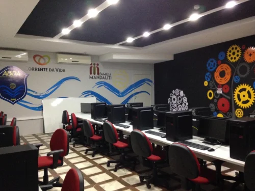 Sala de Informtica e Tecnologia, parceria entre ABDA e Finch