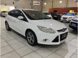 FORD Focus Hatch 1.6 16V 4P SE FLEX