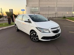 CHEVROLET Onix Hatch 1.4 4P FLEX LT