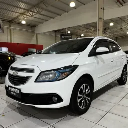 CHEVROLET Onix Hatch 1.4 4P FLEX LT