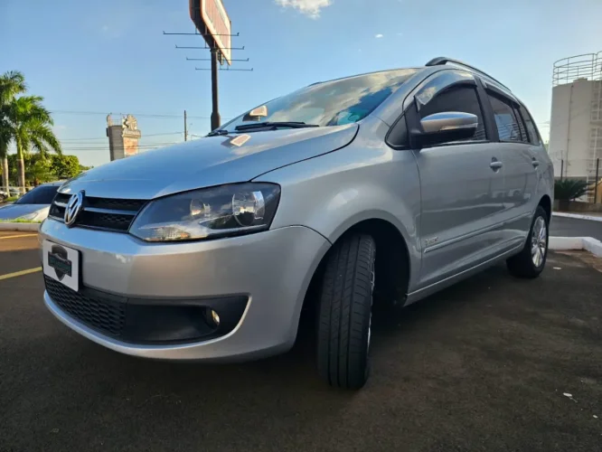 VOLKSWAGEN Space Fox 1.6 4P FLEX I-TREND, Foto 2