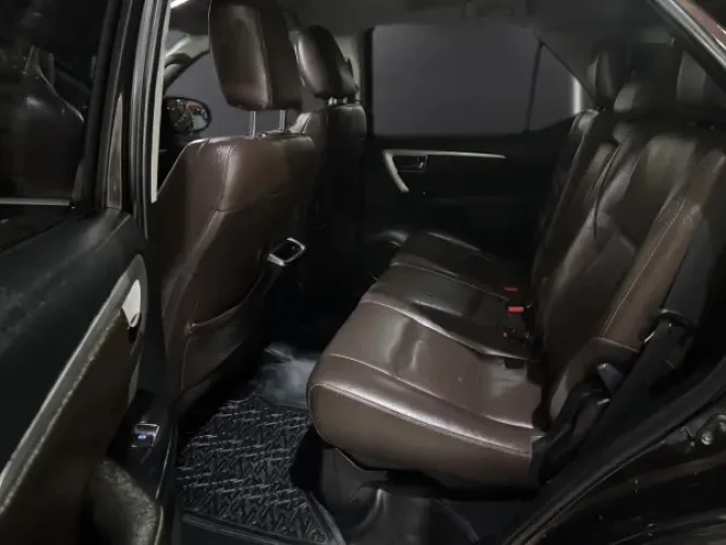 TOYOTA Hilux SW4 2.8 16V 4P SRX 4X4 7 LUGARES TURBO DIESEL AUTOM�TICO, Foto 8