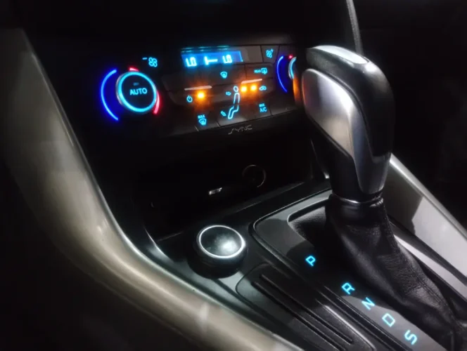 FORD Focus Hatch 2.0 16V 4P FLEX SE PLUS POWERSHIFT AUTOMTICO, Foto 15