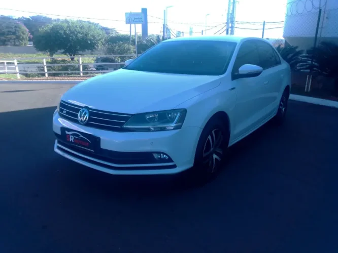 VOLKSWAGEN Jetta 1.4 4P 250 TSI R-LINE AUTOMTICO, Foto 1