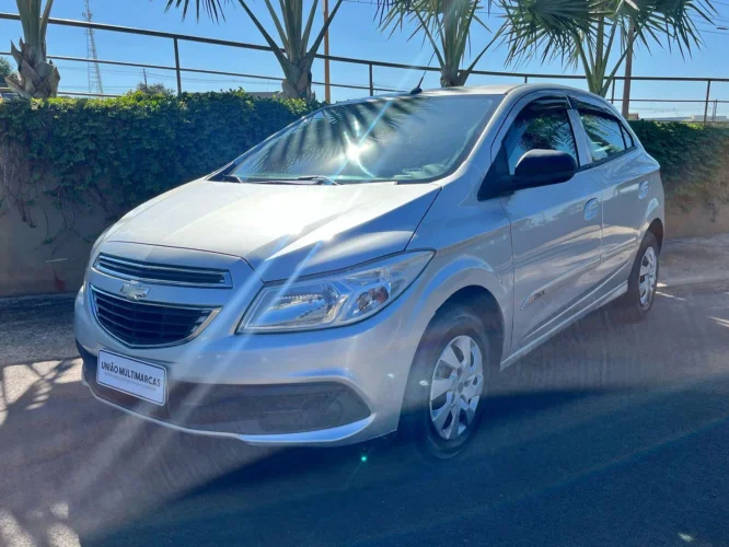 CHEVROLET Onix Hatch 1.0 4P FLEX LT, Foto 1