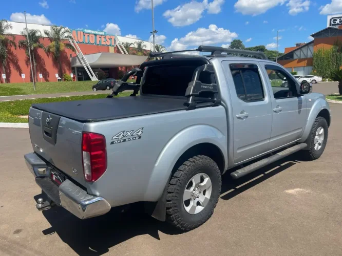 NISSAN Frontier 2.5 4X4 LE CABINE DUPLA TURBO DIESEL AUTOMTICO, Foto 9