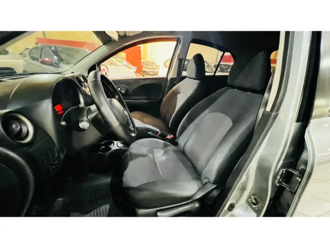NISSAN March 1.6 16V 4P SL FLEX, Foto 11