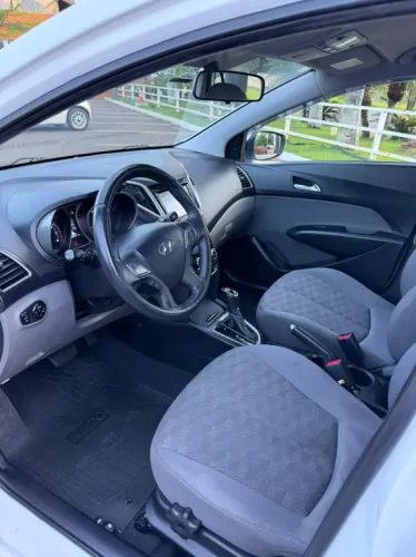 HYUNDAI HB 20 Sedan 1.6 16V 4P FLEX PREMIUM AUTOM�TICO, Foto 5